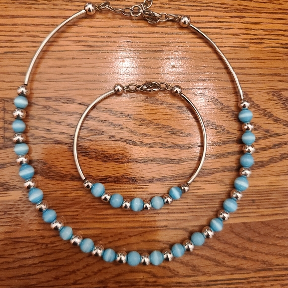 SOLD ON WHATNOT Vintage Blue Cats Eye Set - Picture 1 of 9